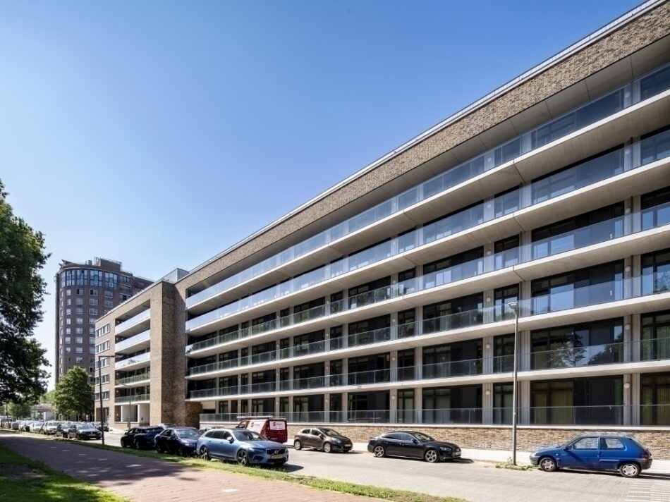 2023-07-Rotterdam-Bartvanvlijmen_BVV8537 (Middel)