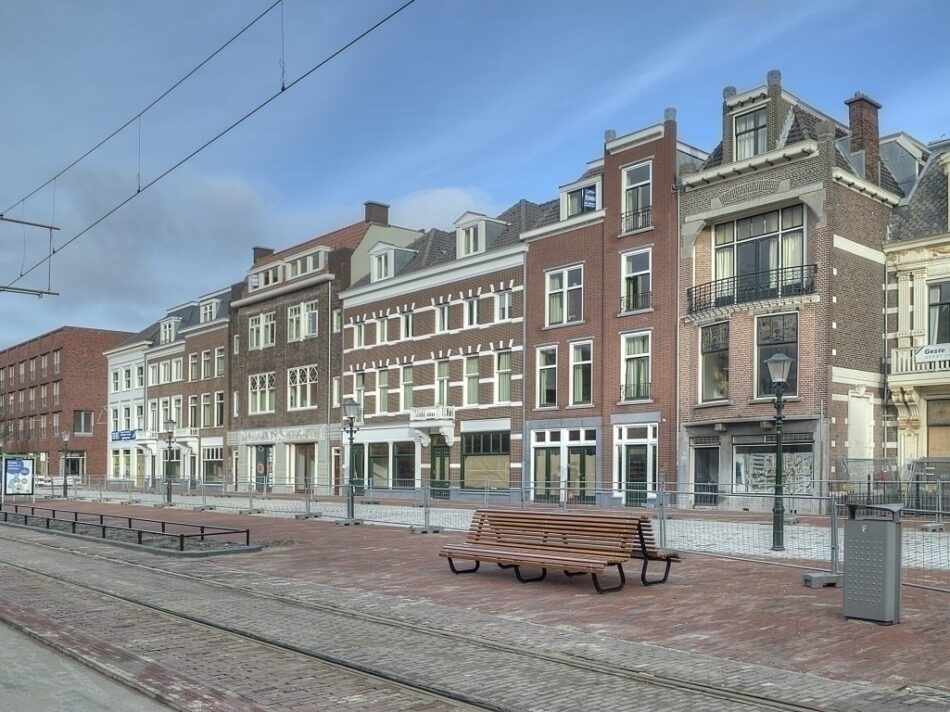 Stationsweg Den Haag (Middel)