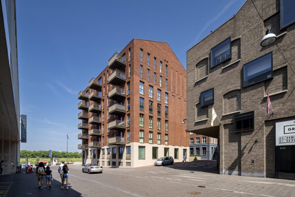 Appartementengebouw-Aan-de-Stadsmuur-in-Venlo_juni-2025-1