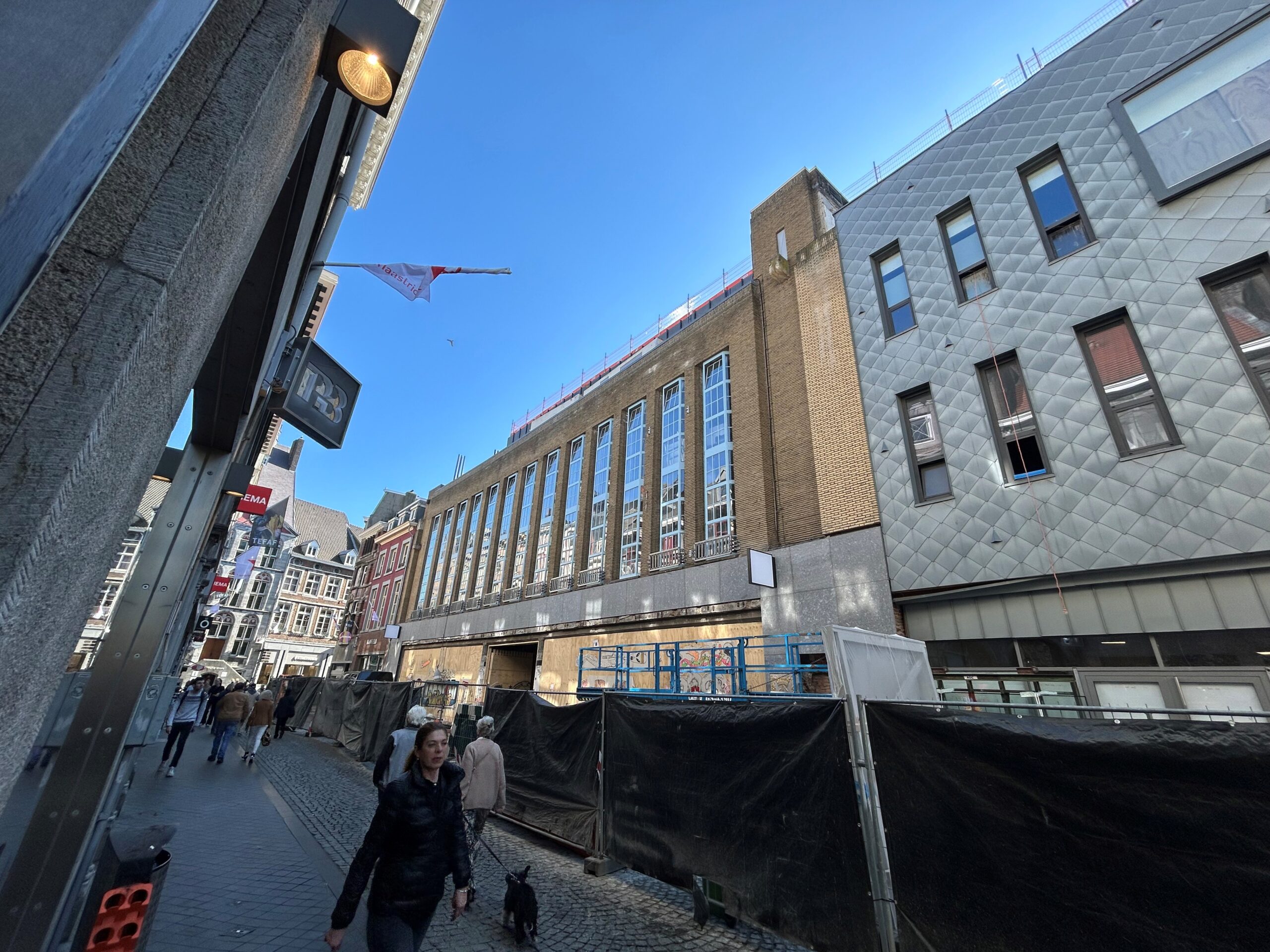 Janssen-de-Jong-Bouw-Inde-Lanscroon-Maastricht-oplevering-winkelunit-ZARA-4-scaled