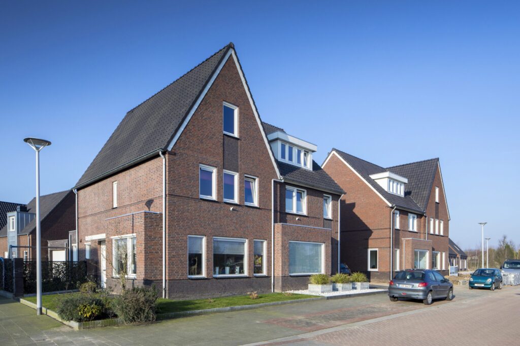 Nieuwbouwwijk-De-Afhang-in-Horst-1-scaled