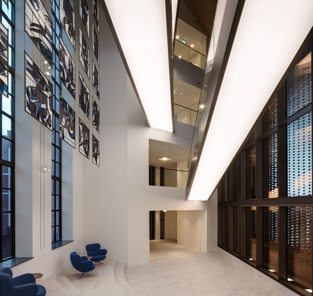 VOSS-ARCHITECTURE_L-FOUNDERS-OF-LOYALTY_INTERMEDIARY-0049-LR-scaled